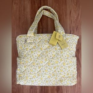 BÉIS Travel | The Tote in Garden Party